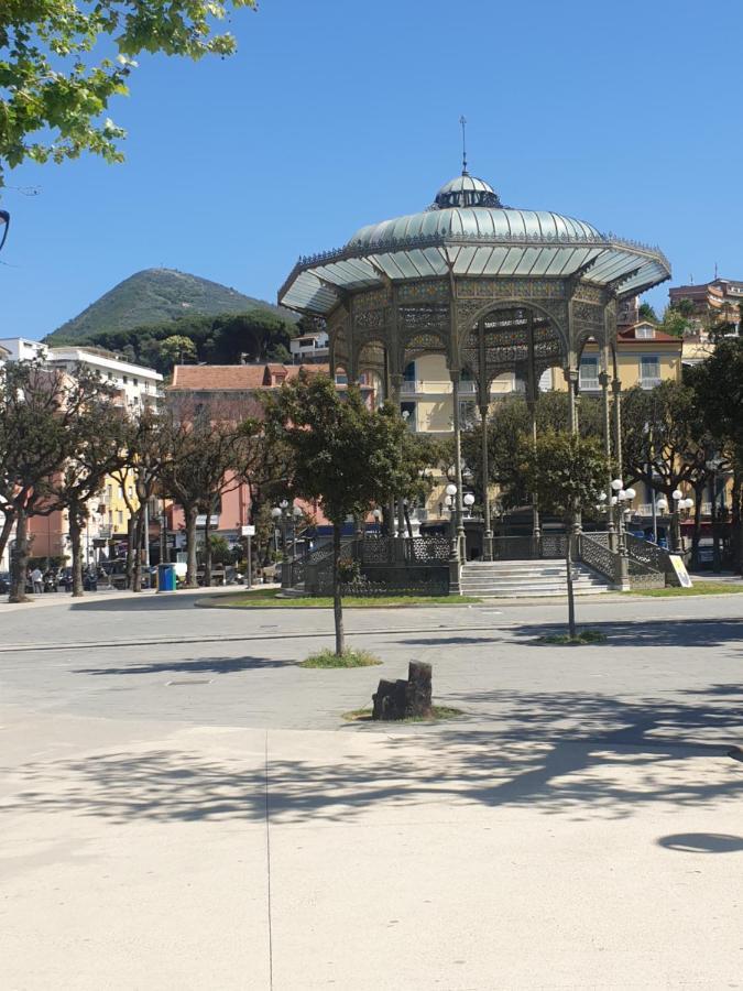 La Residenza Della Fenice Castellammare di Stabia Exterior foto